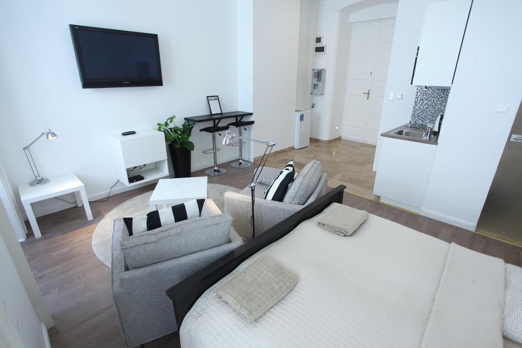 בודפשט Pearl Apartment In The Center With City View מראה חיצוני תמונה